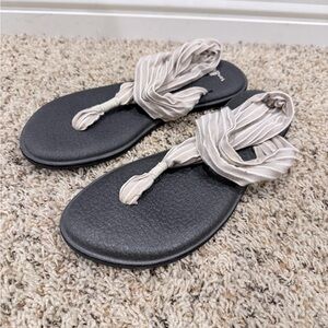Women's Black Sandal with Cream Wrap Straps